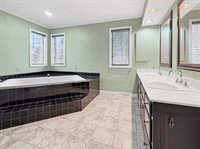 257 N Countryside Dr, Ashland, OH 44805