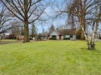257 N Countryside Dr, Ashland, OH 44805