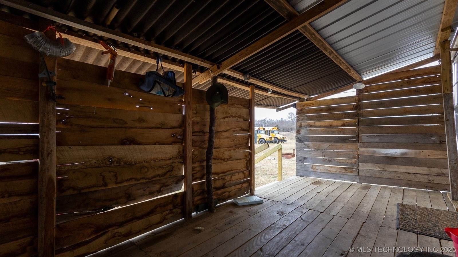 21506 East County Road 1190, Keota, OK 74941