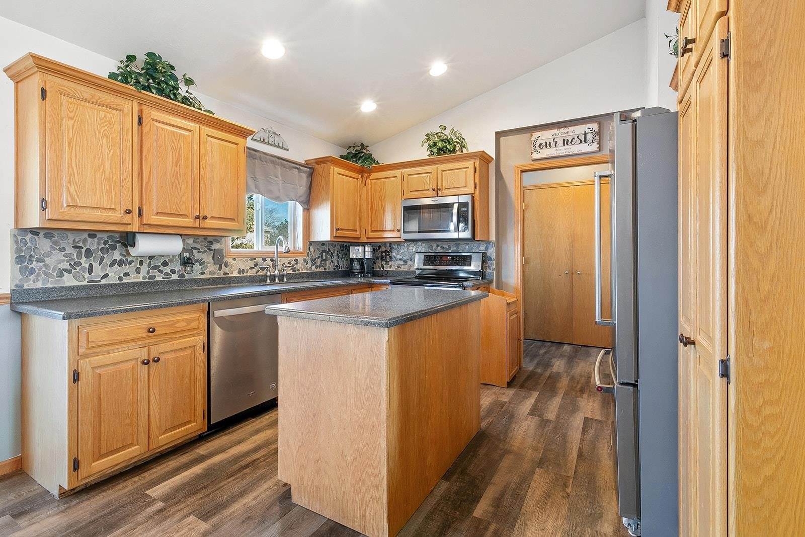 1504 Mcrae Circle, Green Bay, WI 54311