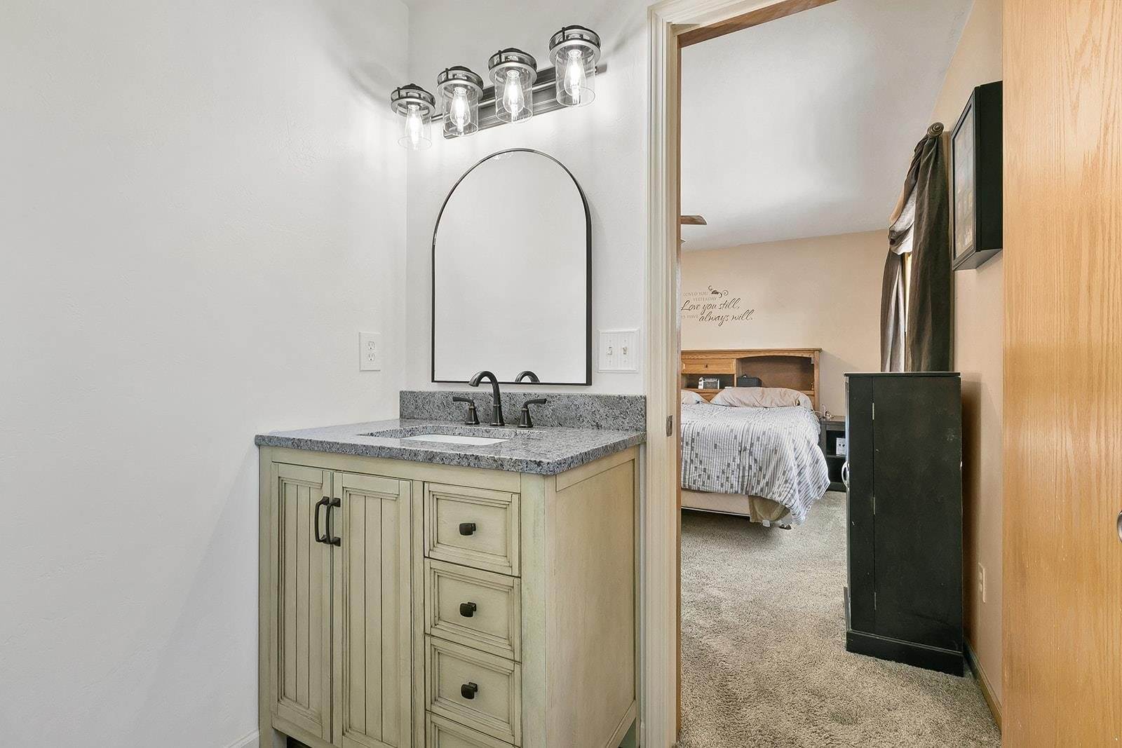 1504 Mcrae Circle, Green Bay, WI 54311