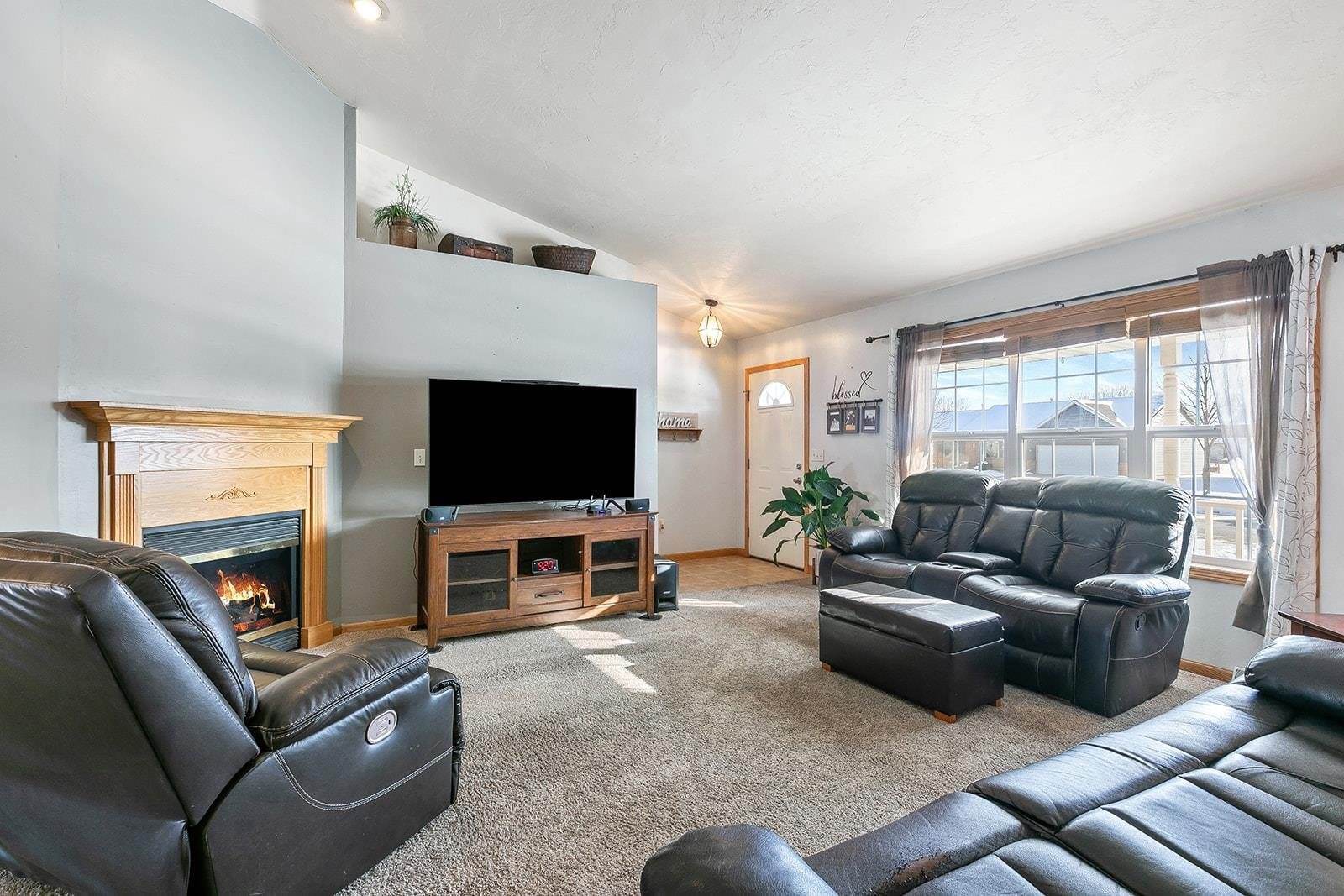 1504 Mcrae Circle, Green Bay, WI 54311