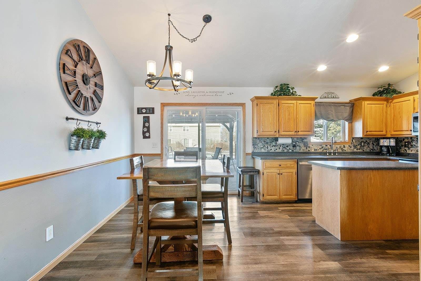 1504 Mcrae Circle, Green Bay, WI 54311