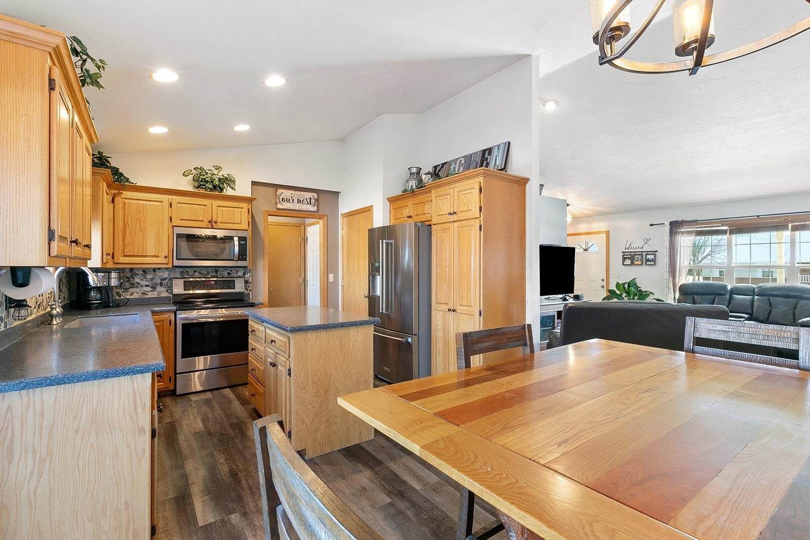 1504 Mcrae Circle, Green Bay, WI 54311