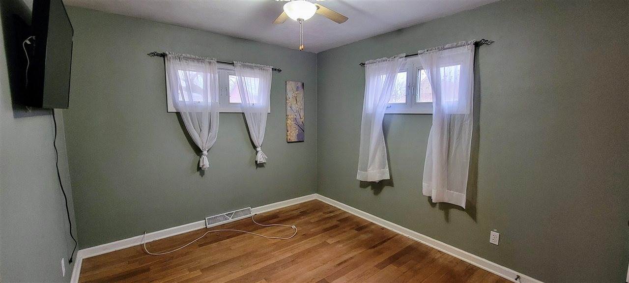 302 Voorhees, Rockville, IN 47872