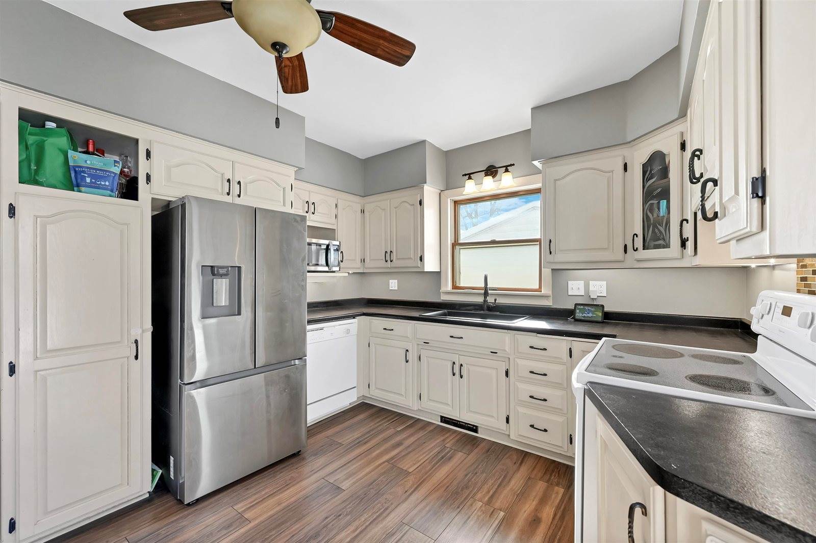 1228 South Norwood Avenue, Green Bay, WI 54304