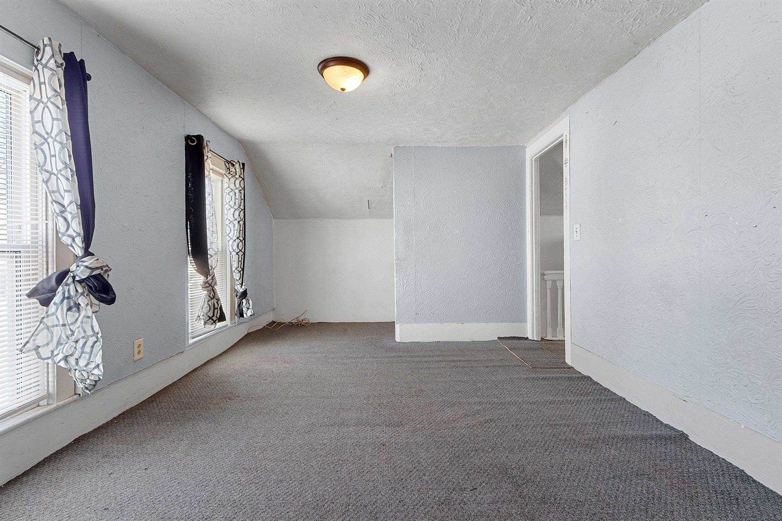 1403 Parnell Street, Marinette, WI 54143