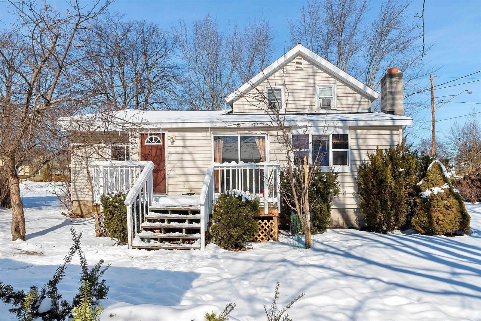 1403 Parnell Street, Marinette, WI 54143