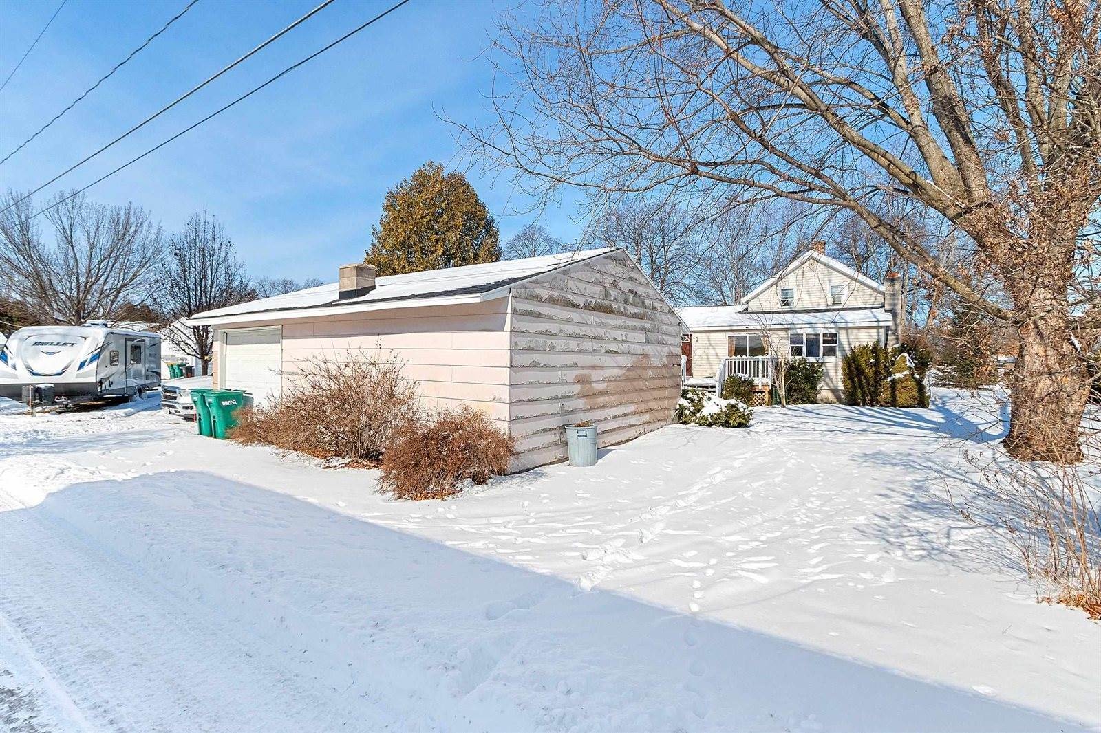 1403 Parnell Street, Marinette, WI 54143