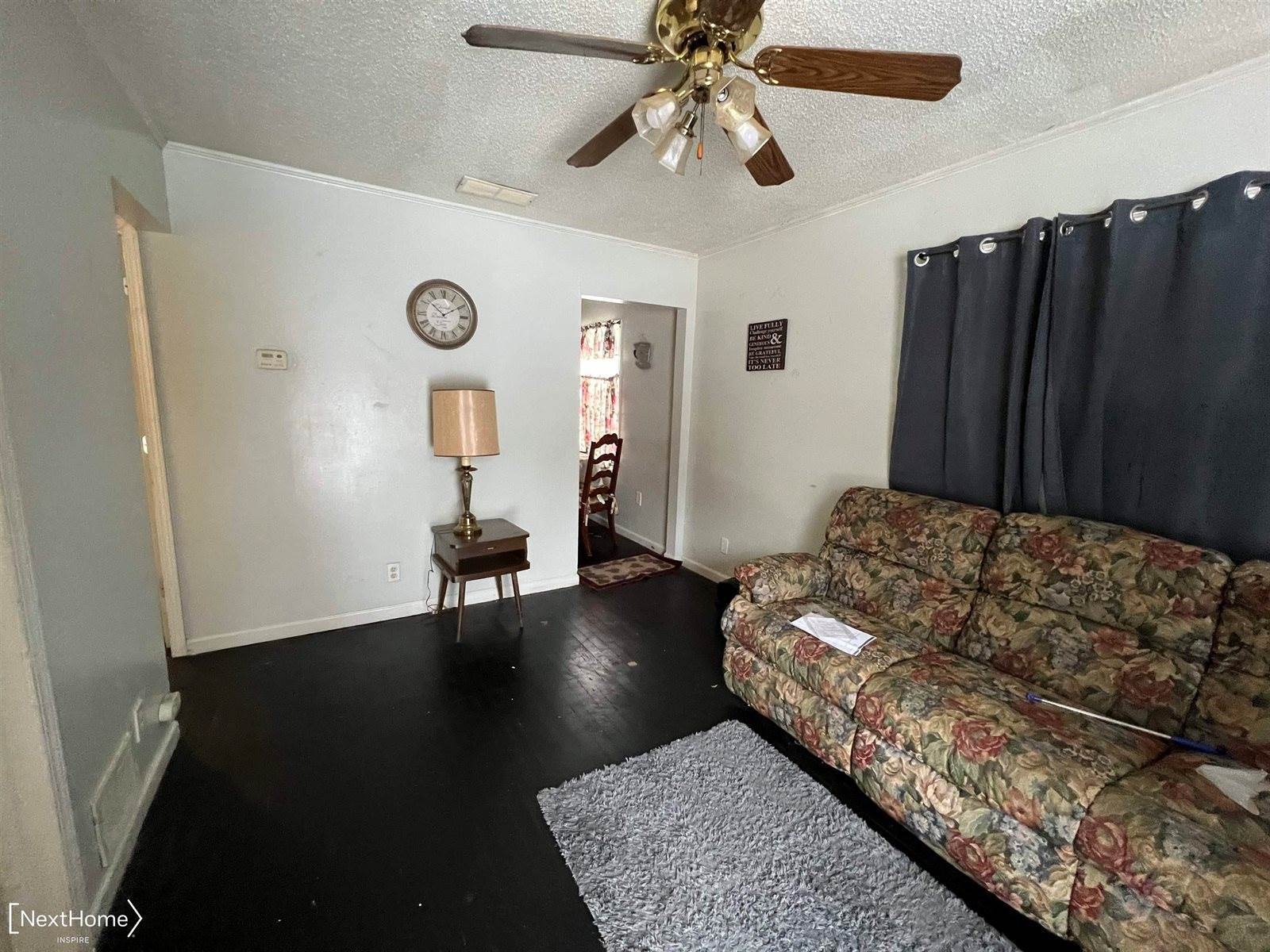 809 Neubert Avenue, Flint, MI 48507