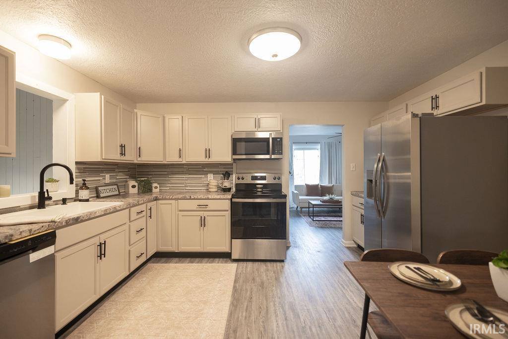 609 W Oak Street, Parker City, IN 47368