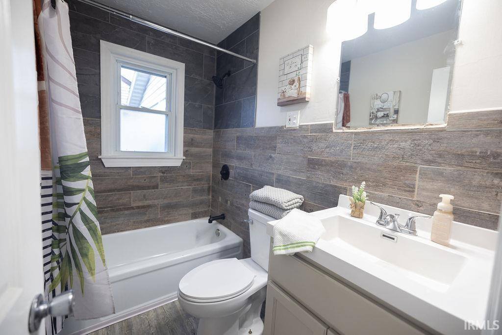 609 W Oak Street, Parker City, IN 47368