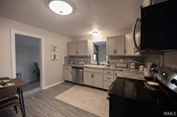 609 W Oak Street, Parker City, IN 47368