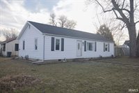 609 W Oak Street, Parker City, IN 47368