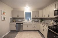 609 W Oak Street, Parker City, IN 47368