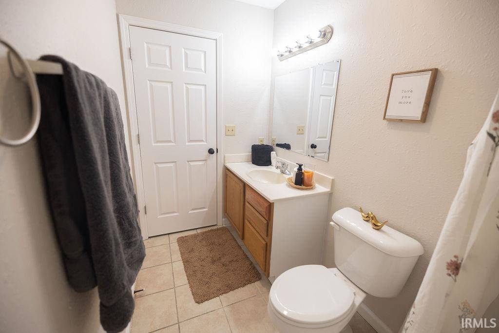 700 E 8th Street, Muncie, IN 47302