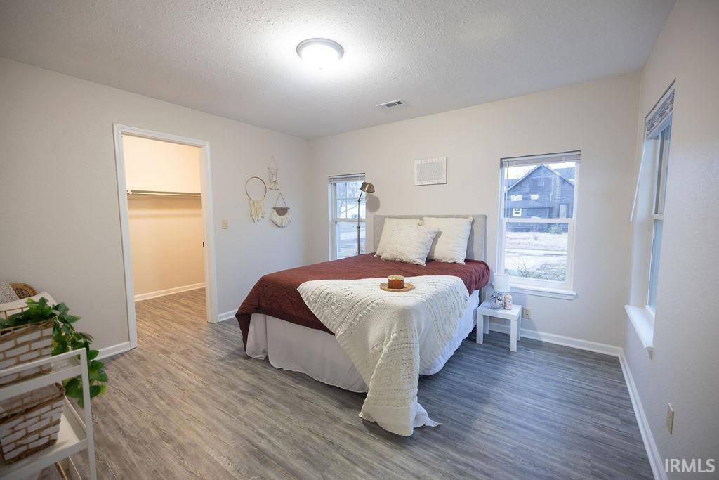 700 E 8th Street, Muncie, IN 47302