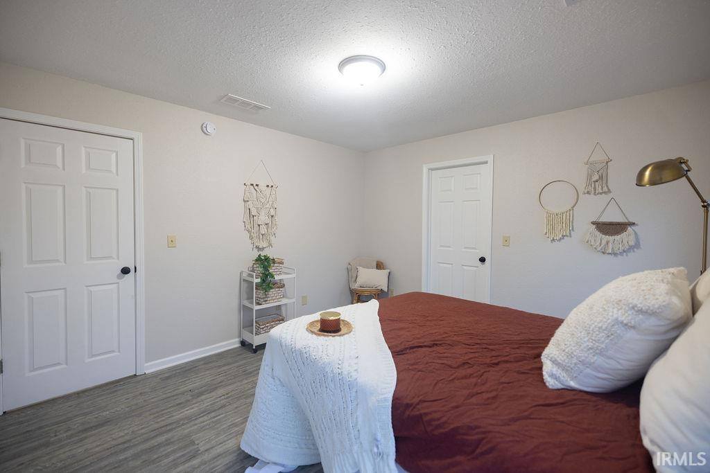 700 E 8th Street, Muncie, IN 47302