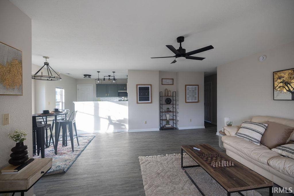 700 E 8th Street, Muncie, IN 47302