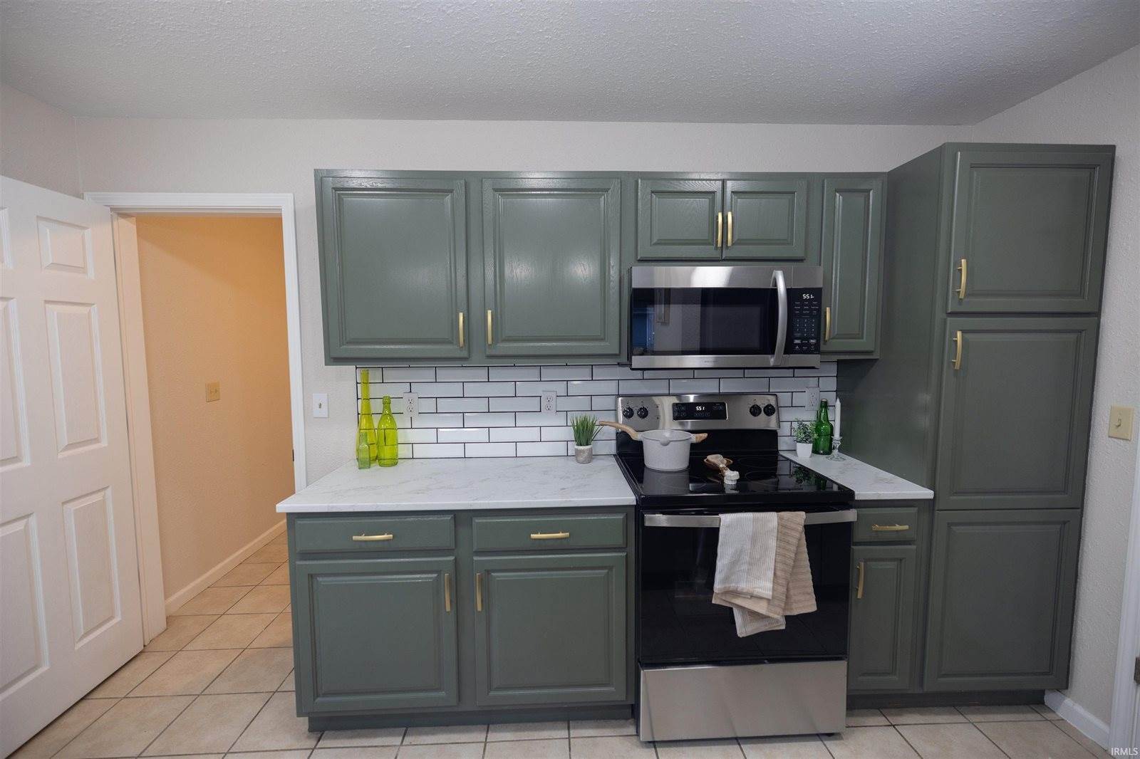 700 E 8th Street, Muncie, IN 47302