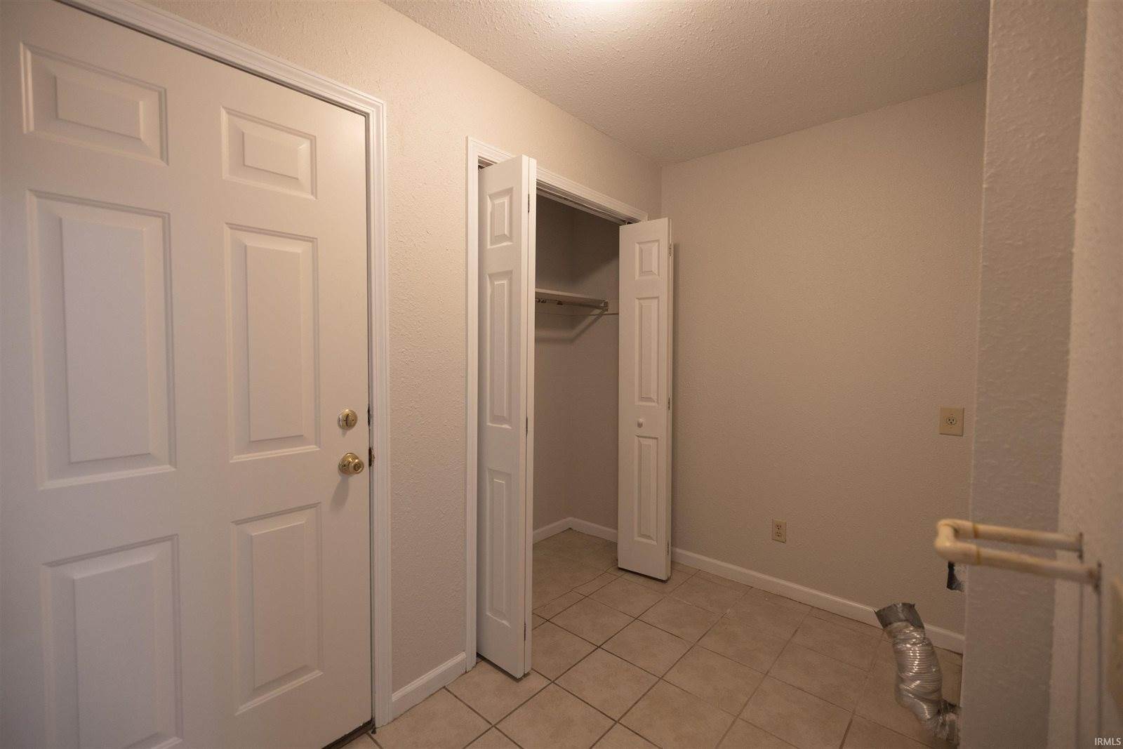 700 E 8th Street, Muncie, IN 47302