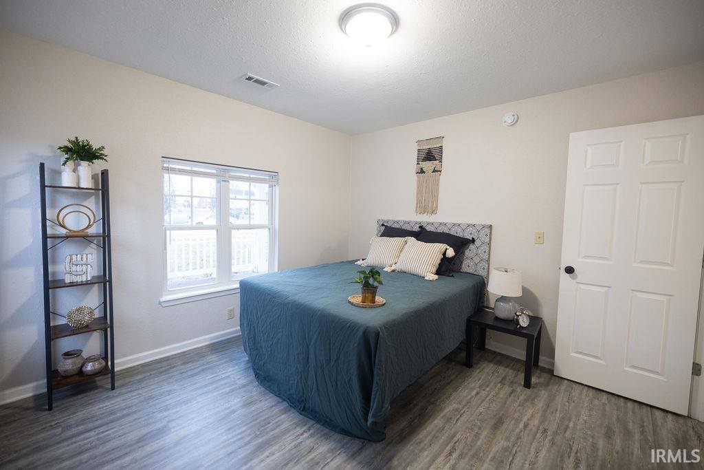 700 E 8th Street, Muncie, IN 47302