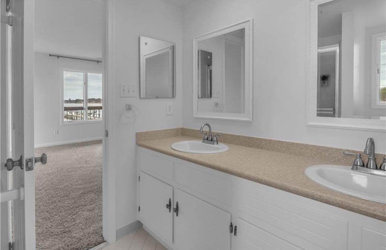 4237 Hatton Point Lane, Portsmouth, VA 23703