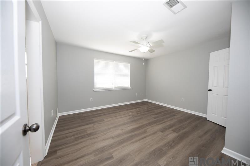 40189 Todd Dr, Prairieville, LA 70769