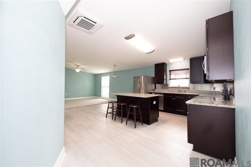 40189 Todd Dr, Prairieville, LA 70769