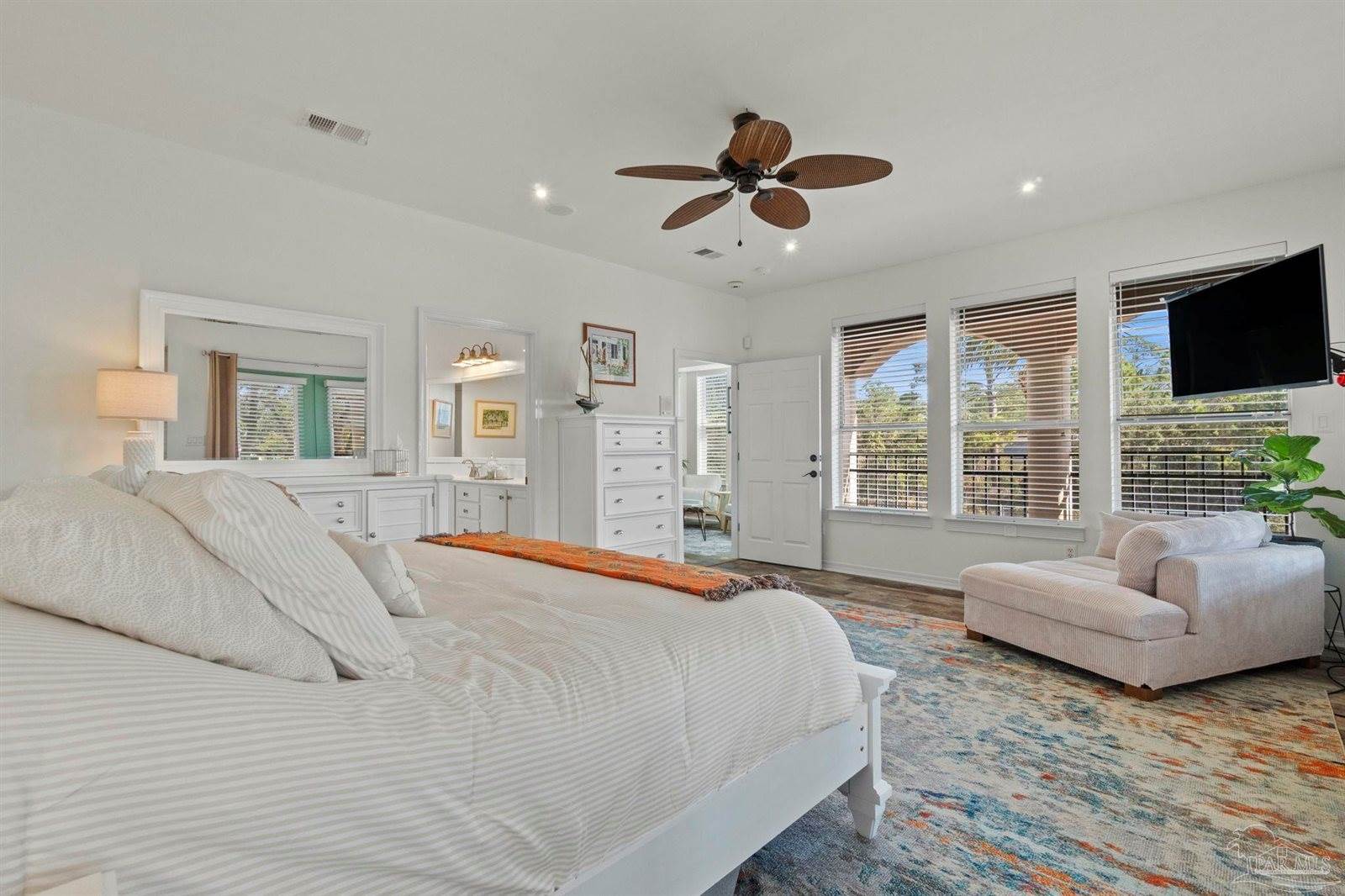 1669 Tidewater Ln, Navarre, FL 32566