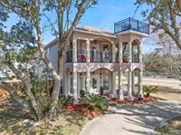 1669 Tidewater Ln, Navarre, FL 32566