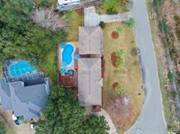 1669 Tidewater Ln, Navarre, FL 32566