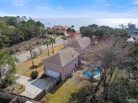 1669 Tidewater Ln, Navarre, FL 32566
