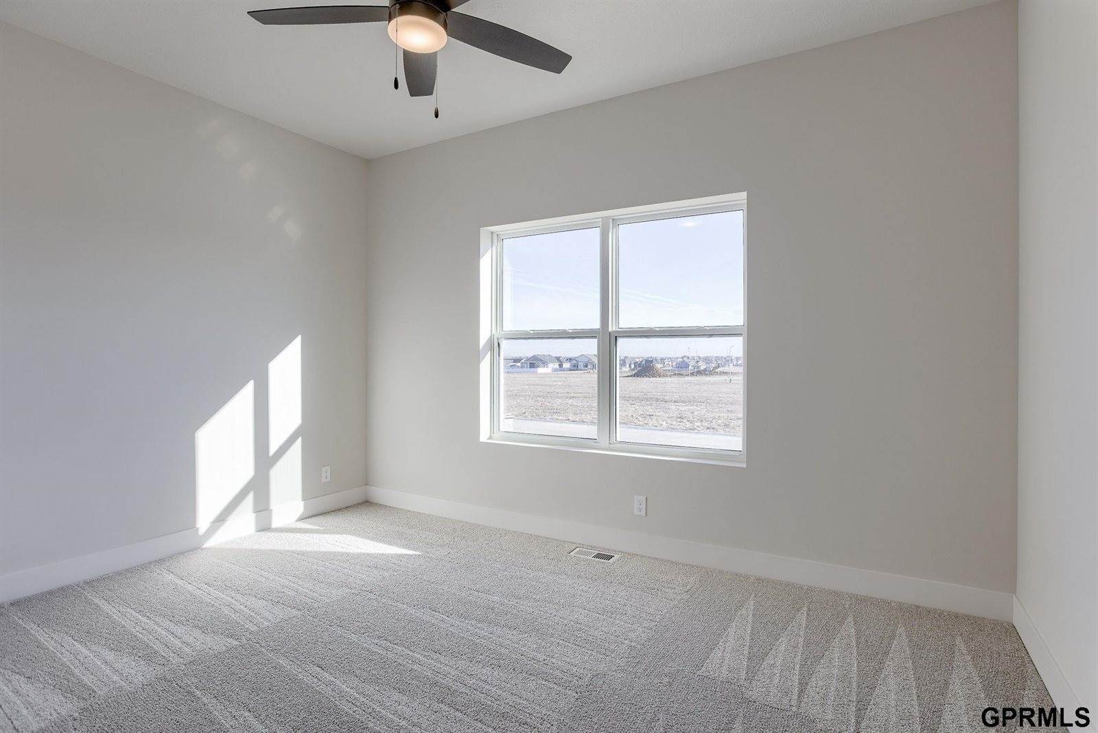 11684 South 124 Street, Papillion, NE 68046