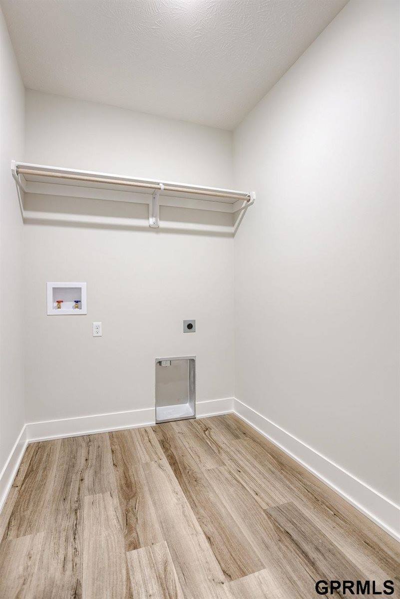 11684 South 124 Street, Papillion, NE 68046