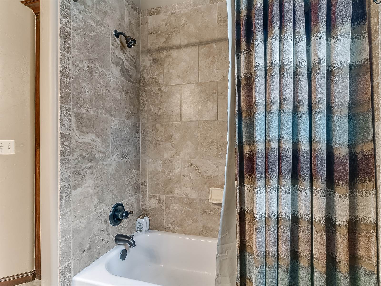 8512 NW 123RD ST., Oklahoma City, OK 73142