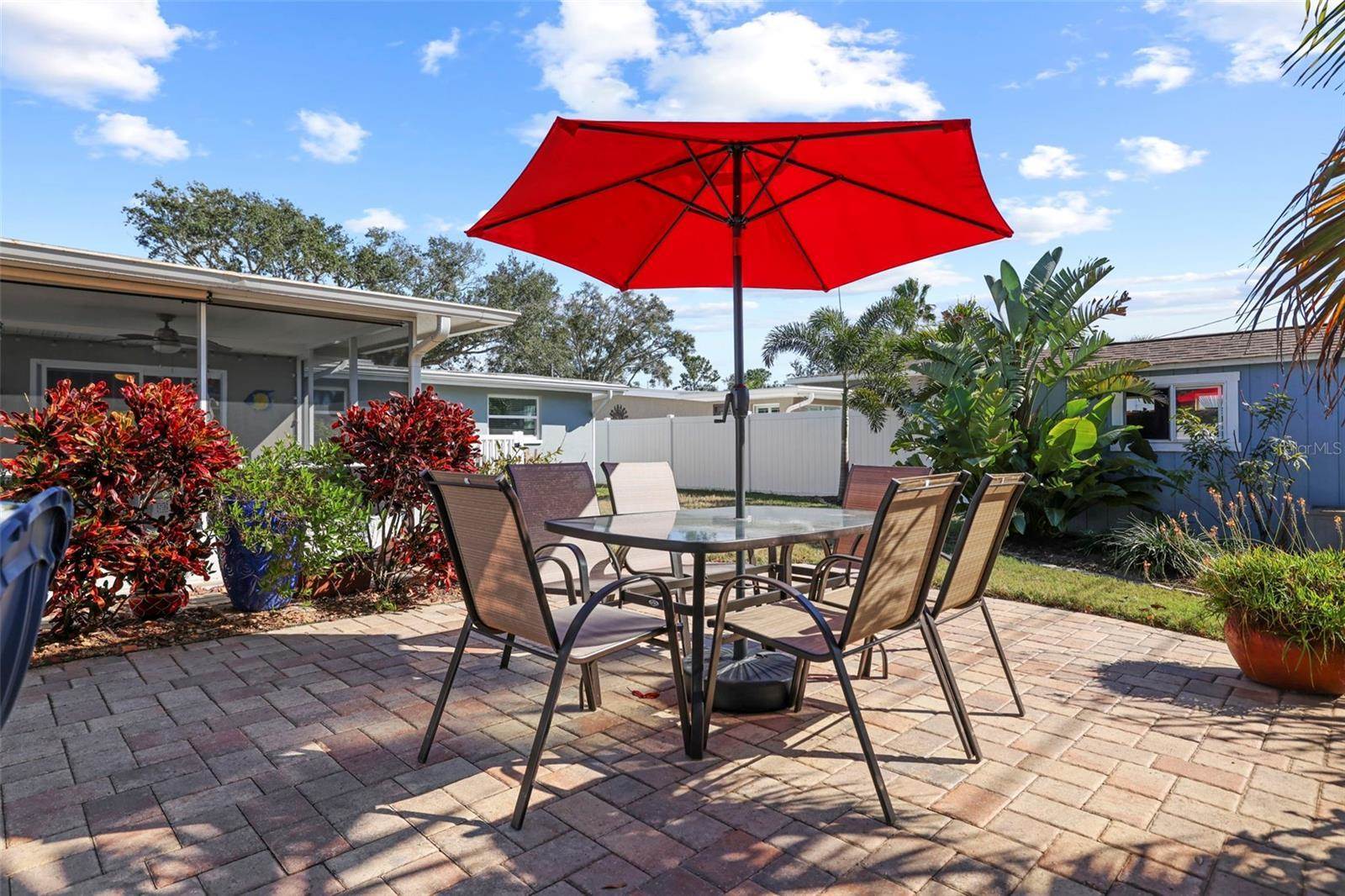 1658 St Mary Drive, Dunedin, FL 34698