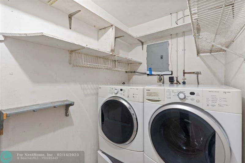 2404 NW 55th St, Fort Lauderdale, FL 33309