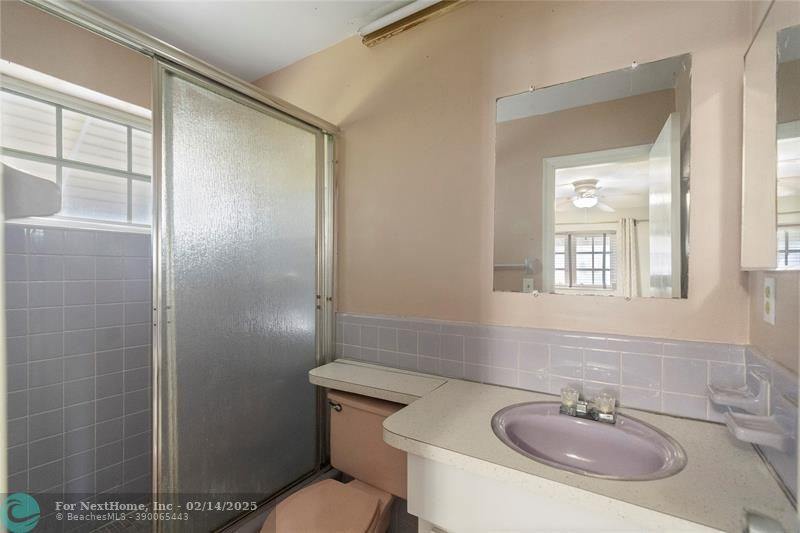 2404 NW 55th St, Fort Lauderdale, FL 33309