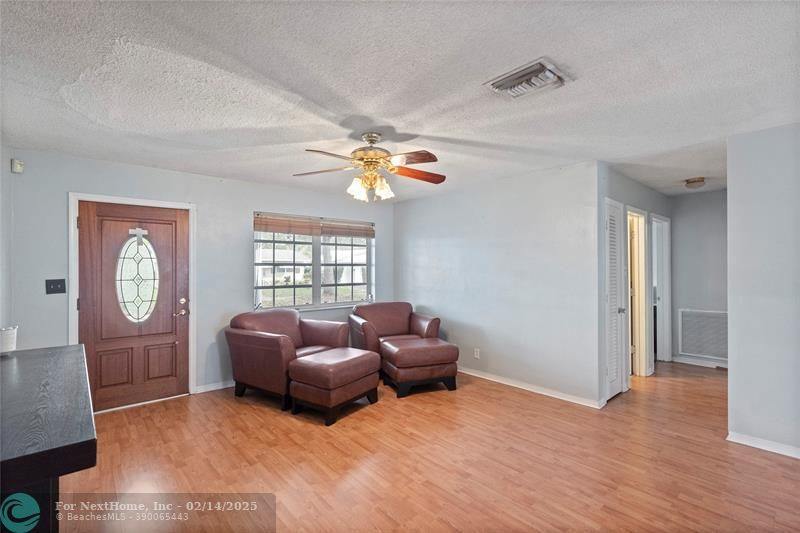 2404 NW 55th St, Fort Lauderdale, FL 33309