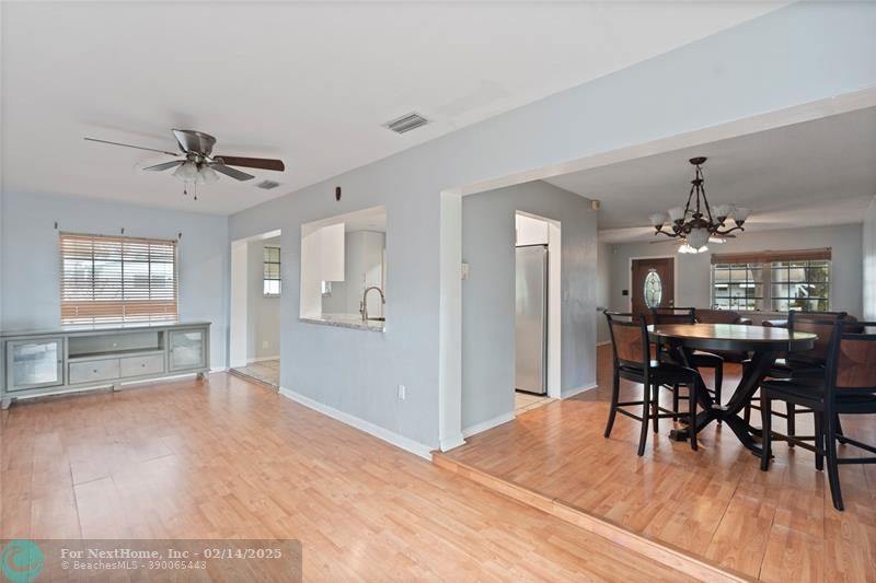 2404 NW 55th St, Fort Lauderdale, FL 33309