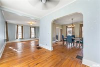 2122 West 3RD Street, Davenport, IA 52802