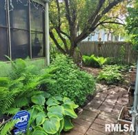 2122 West 3RD Street, Davenport, IA 52802