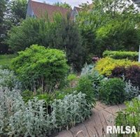 2122 West 3RD Street, Davenport, IA 52802