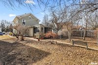 2122 West 3RD Street, Davenport, IA 52802