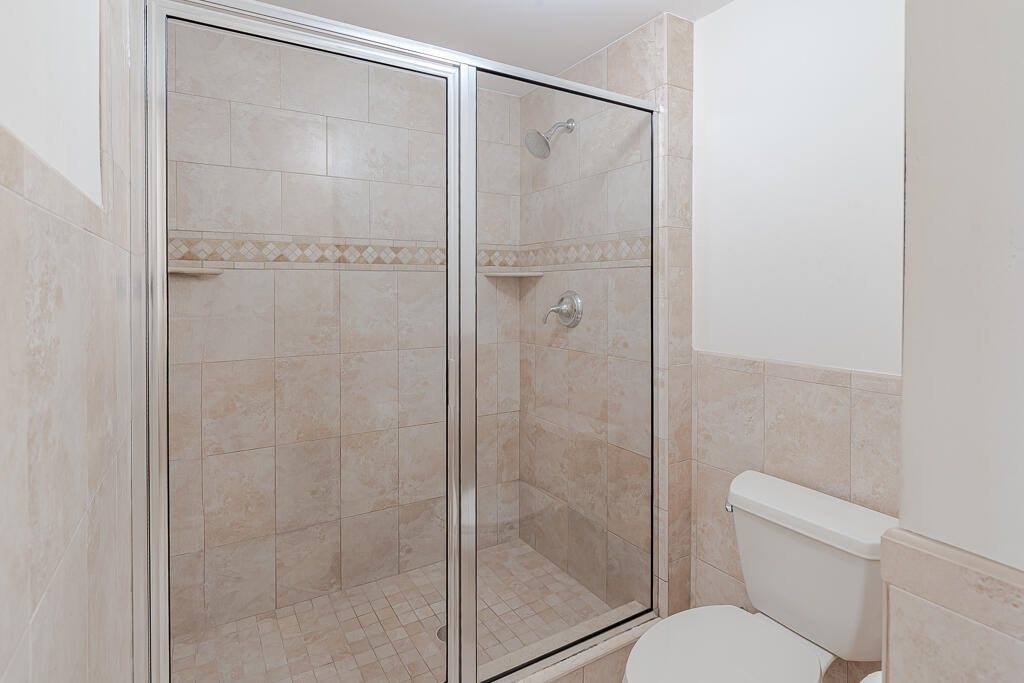 200 SE Four Winds Drive, Stuart, FL 34996