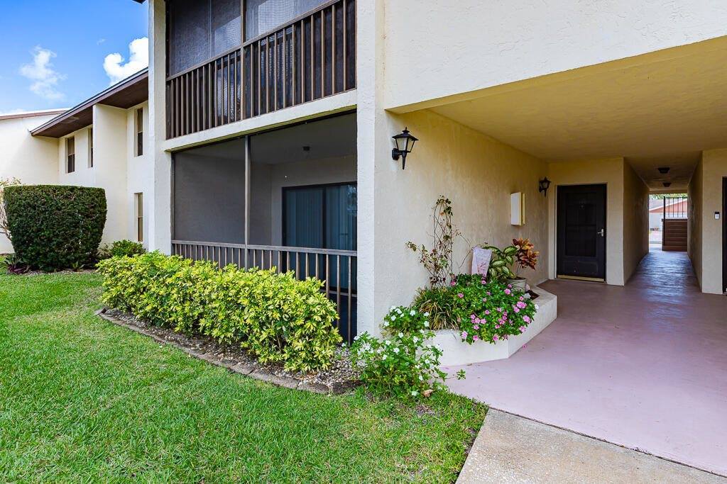 200 SE Four Winds Drive, Stuart, FL 34996