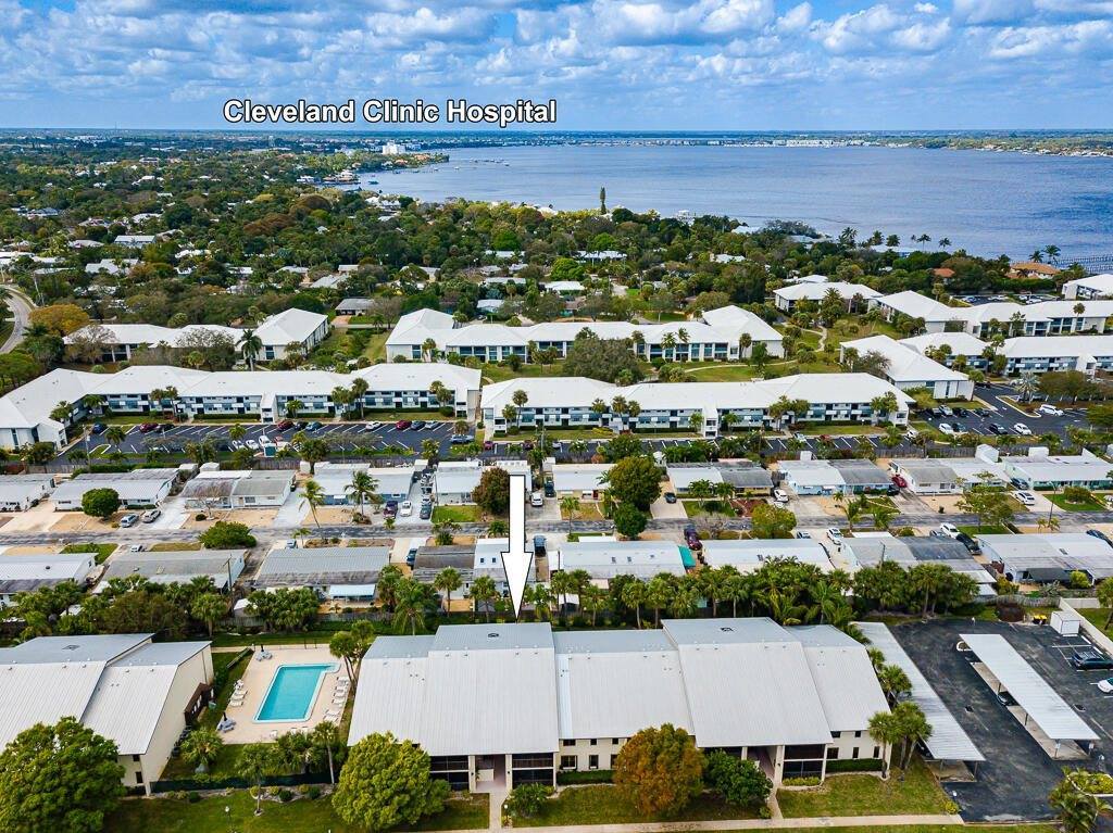 200 SE Four Winds Drive, Stuart, FL 34996