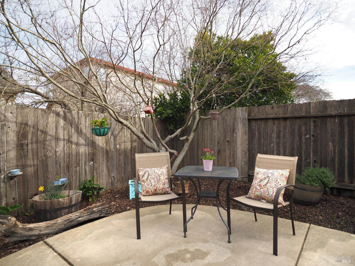 2203 Meteorite Lane, Santa Rosa, CA 95404