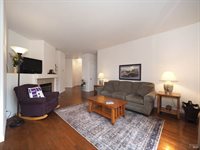 2203 Meteorite Lane, Santa Rosa, CA 95404